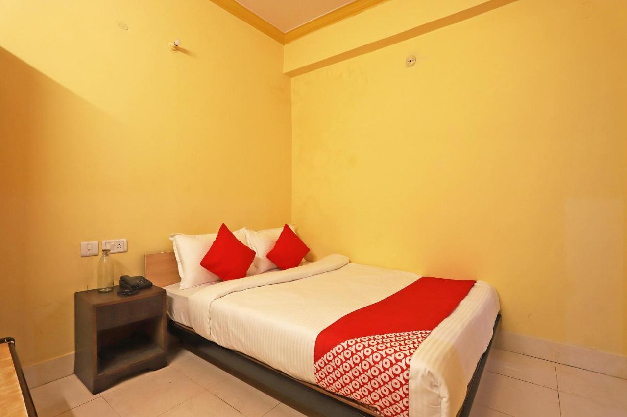 לקנאו Oyo Flagship 76697 Hotel Park Awadh מראה חיצוני תמונה