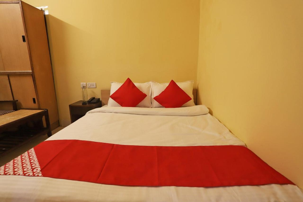 לקנאו Oyo Flagship 76697 Hotel Park Awadh מראה חיצוני תמונה