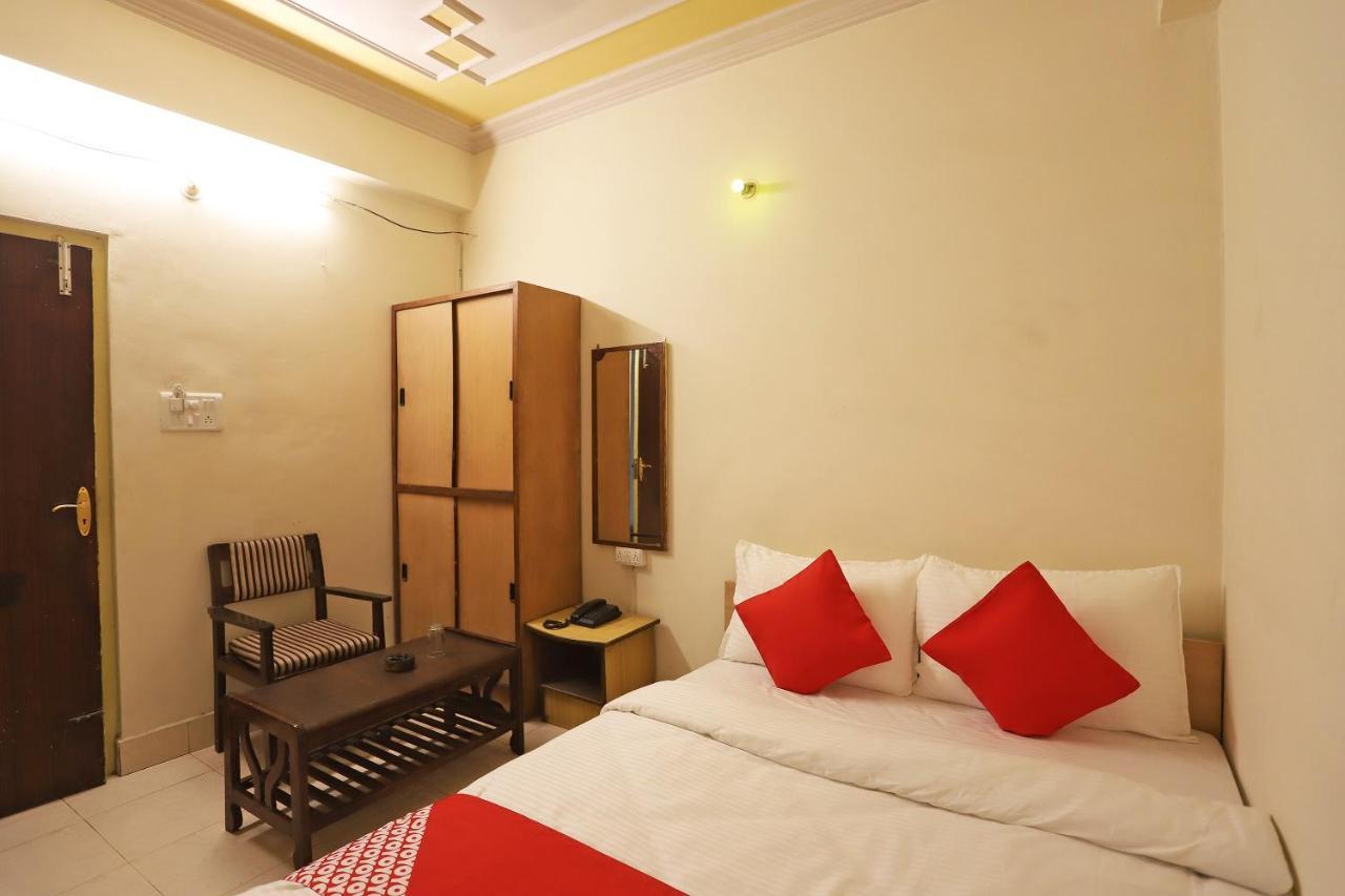לקנאו Oyo Flagship 76697 Hotel Park Awadh מראה חיצוני תמונה