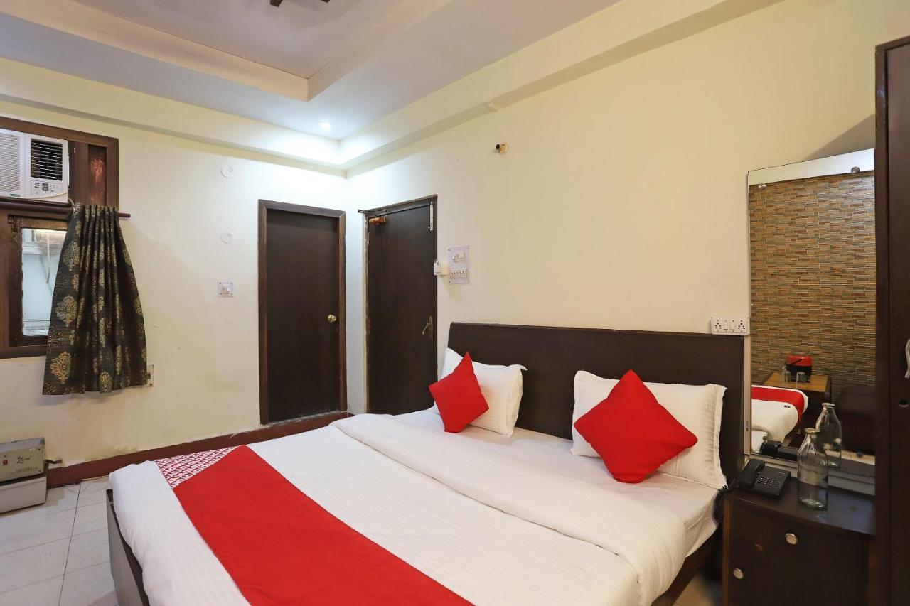 לקנאו Oyo Flagship 76697 Hotel Park Awadh מראה חיצוני תמונה