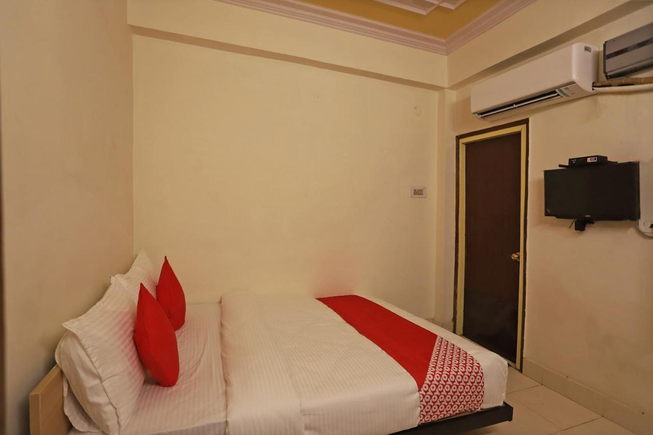 לקנאו Oyo Flagship 76697 Hotel Park Awadh מראה חיצוני תמונה
