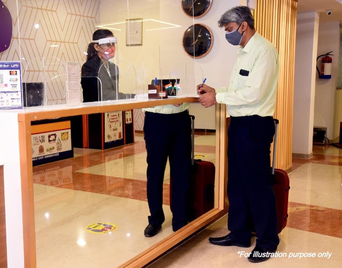 לקנאו Oyo Flagship 76697 Hotel Park Awadh מראה חיצוני תמונה